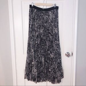 bcbg maxazria snakeskin pleated maxi skirt